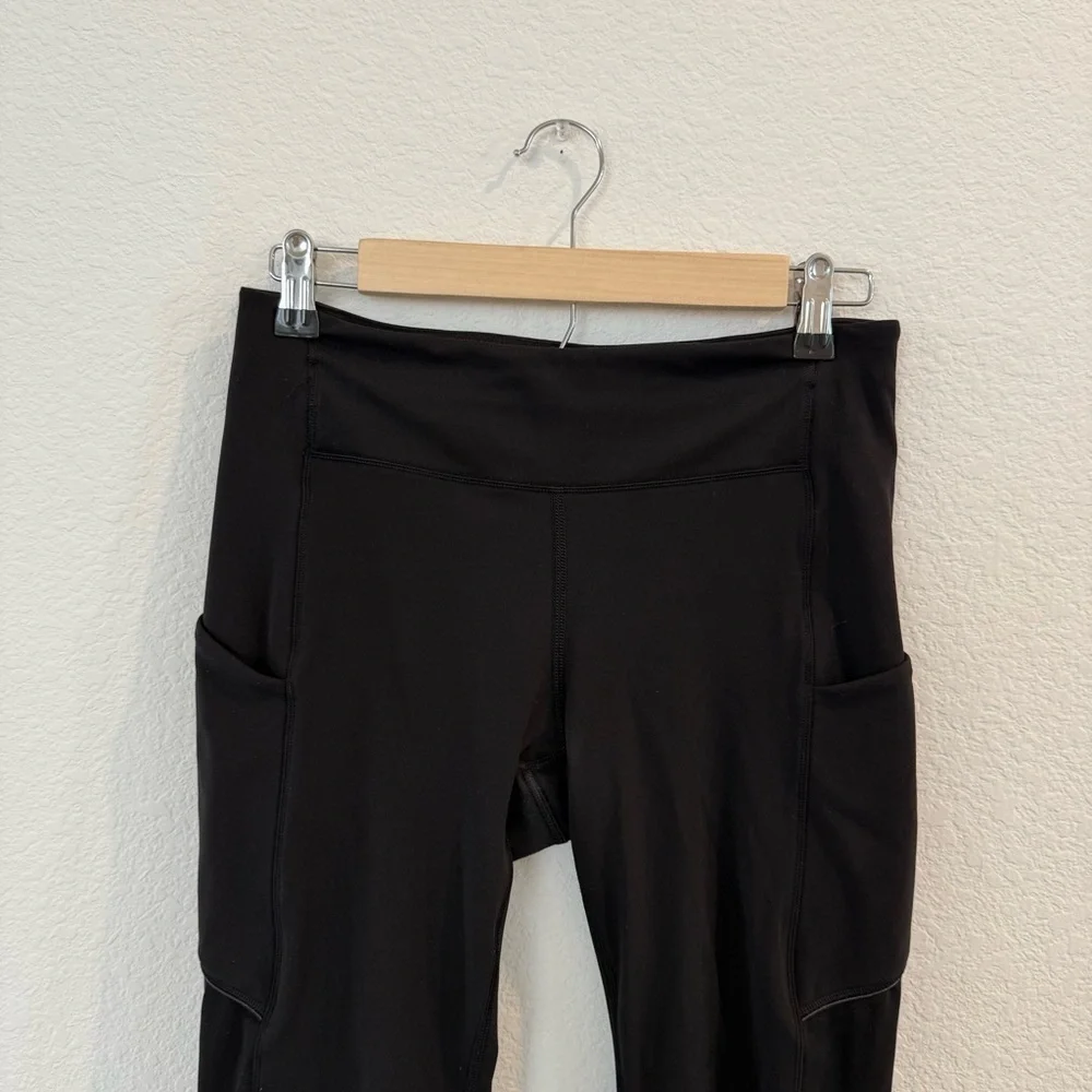 Lululemon- Speed Up Crop *21 Inseam - Size 6